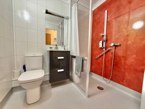 Photo 5- click for photo gallery